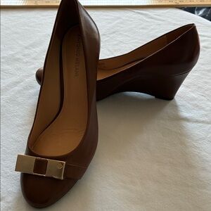 Antonio Melani Tan Wedge Shoes with Gold Accent